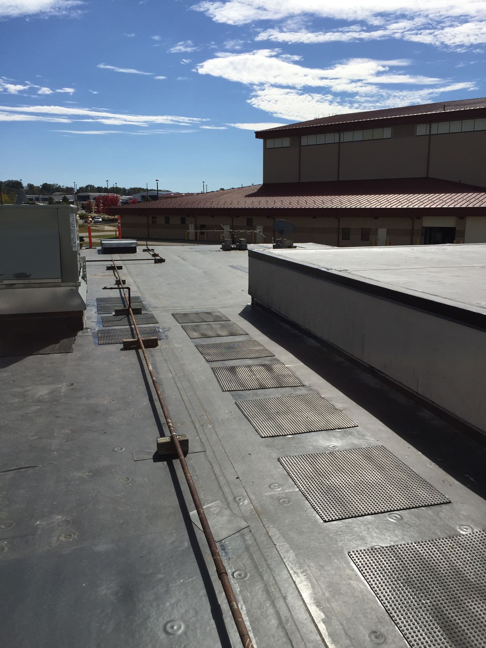 Commercial Roof and Fixtures